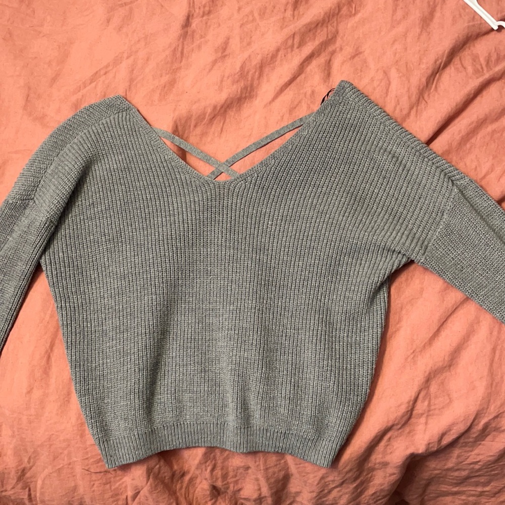 Long sleeve knit